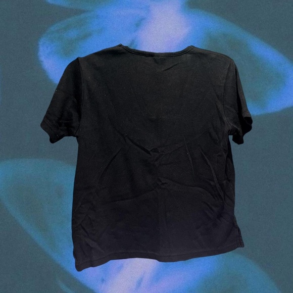 90s Black V-neck short sleeve top Measurements: Bust 36 in. (18 in flat) - Picture 3 of 3